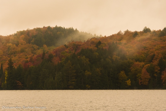 Smoke Lake in Algonquin in the fall